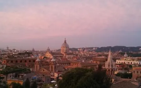 Martina House Pensión