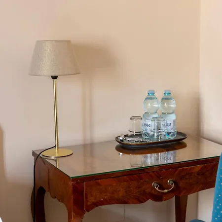 Martina House Pensión