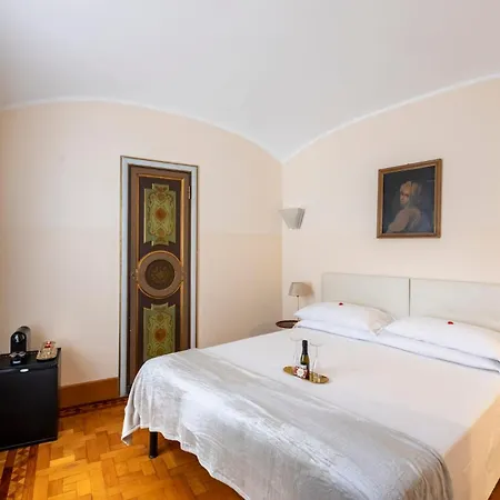 Martina House Гостевой дом Рим
